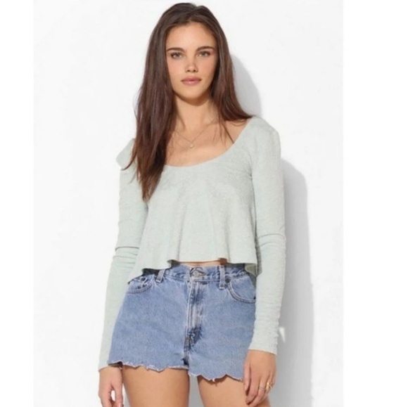 Urban Outfitters Tops - Urban Outfitters Kimchi Blue Flowy Mint Crop Top